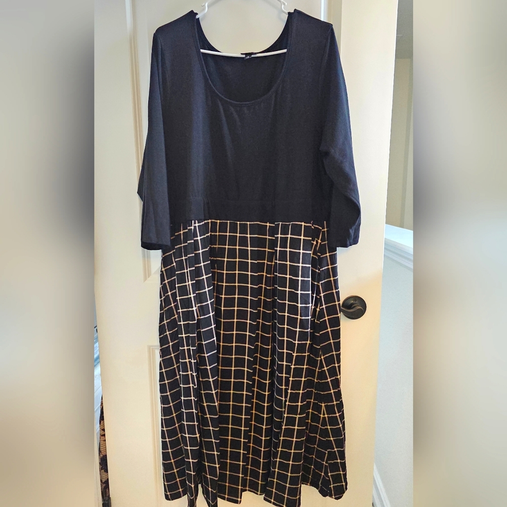Torrid Midi Challis And Jersey Dress - Picture 5 of 7